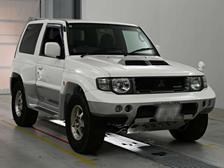 1998 Mitsubishi Pajero Evolution thumbnail 5