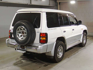 1997 Mitsubishi Pajero Evolution thumbnail 2