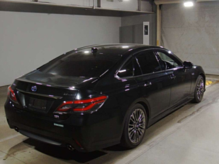 2000 Toyota Crown S170 thumbnail 2